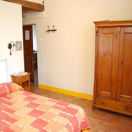 Four-bedroom With A Fireplace 02 Apartment *